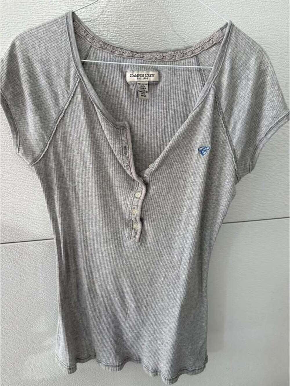 Vintage Y2K Campus Crew Grey Ribbed Henley Shirt sz m